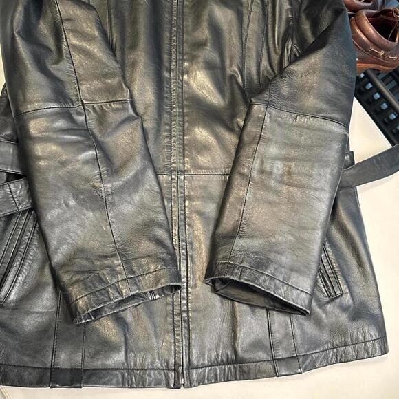 Vintage Black leather jacket with belt size L - Picture 8 of 8